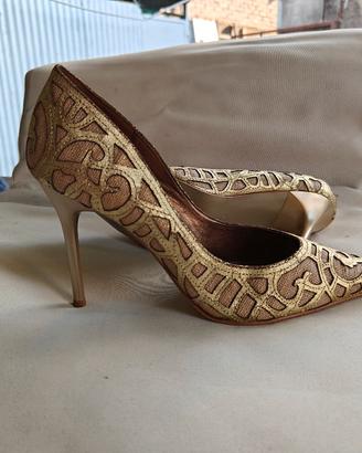 Scarpe a punta tacco 10 nuove colore oro