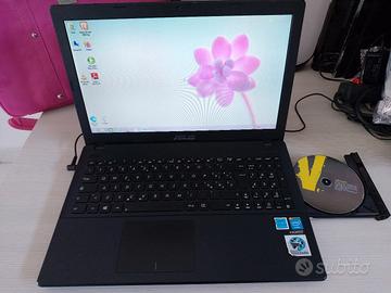 Portatile Asus X551C 4 GB RAM 240 HD Win 8 DVD RW 