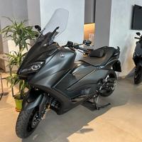YAMAHA T MAX 560 2023