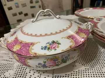 Duppiera Royal Albert