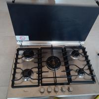 piano cottura a gas 5 fuochi