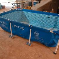 Piscina per giardino 2,10 x  1,50 metri.