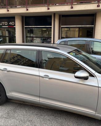 Volkswagen Passat Variant 1.6 TDI SCR DSG Business