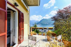 Appartamento di 200 m² con 5 locali a Moltrasio