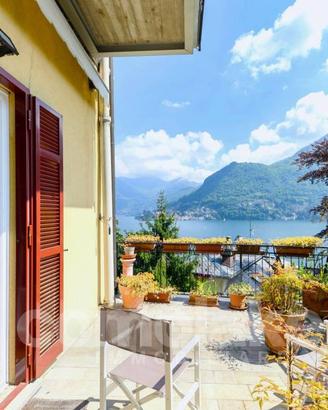 Appartamento di 200 m² con 5 locali a Moltrasio