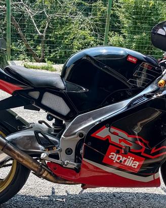 Aprilia RSV  1000 anno 2001  km 54600