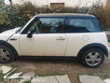 mini one 1.4 d del 2006 