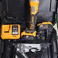 smerigliatrice Angolare doppia batteria 