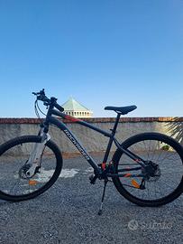 Bicicletta Rockrider ST 120 sport trail.