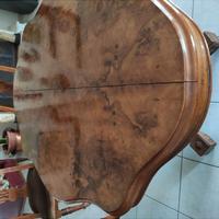 Tavolo sedie antiquariato