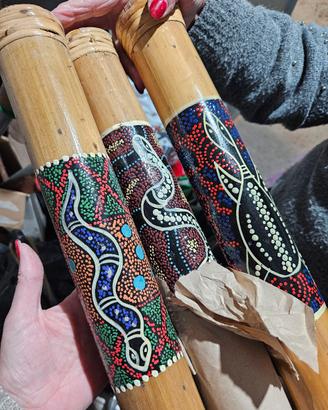 bastone della pioggia in bamboo dipinto a a mano