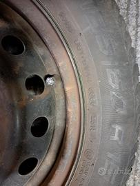 Cerchi in ferro pneumatici
