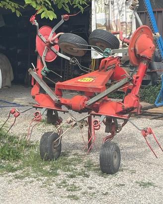 Ranghinatore fort da trattore 3-3.10 m di lavoro