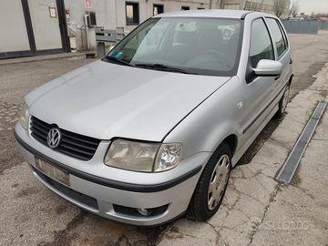 Volkswagen polo anno 2000 ricambi usati