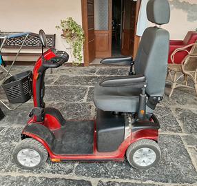 scooter elettrico per disabili e anziani 
