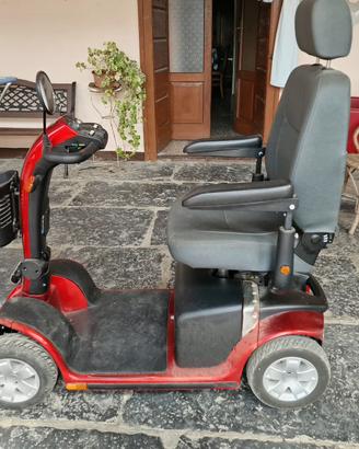 scooter elettrico per disabili e anziani 