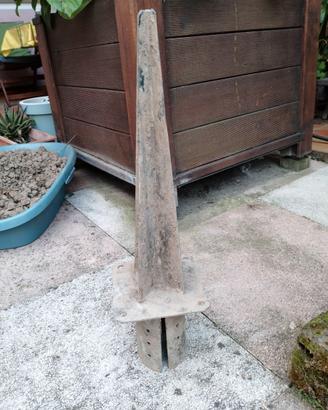 4 staffe per fissaggio pali alti 55 cm