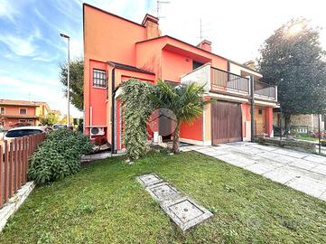 VILLA A SCHIERA A PONTOGLIO