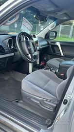 Toyota Land Cruiser KDJ 150 3 porte
