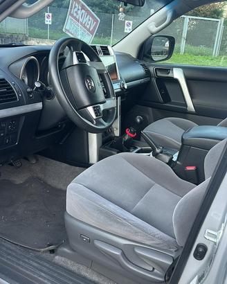 Toyota Land Cruiser KDJ 150 3 porte