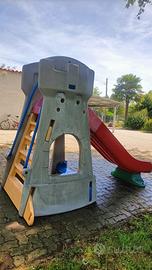 Scivolo castello chicco con casetta .