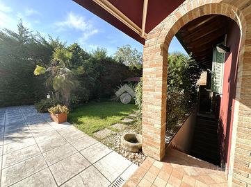 VILLA SINGOLA A CURTATONE