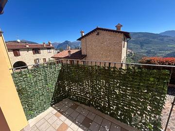 Valnerina appartamento in borgo recente costruzion