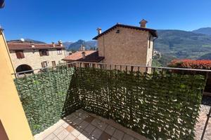 Valnerina appartamento in borgo recente costruzion