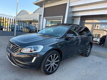 Volvo XC 60 XC60 D4 AWD Geartronic Summum DISTRIBU