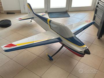 Aeromodello Valiant CARF acrobatico elettrico