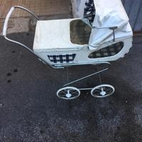 Carrozzina per bambola modello barbarella vintage