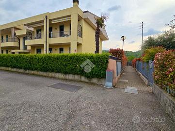 4 LOCALI A PESCANTINA