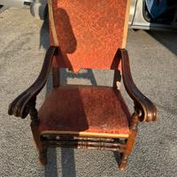Trono antico con seduta in cuio