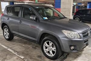 Toyota RAV4 2.2 D-4D Luxury 4x4 150 CV