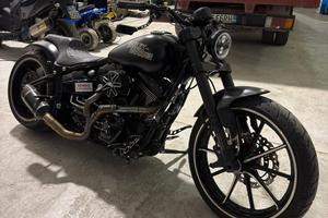 Harley Davidson  Breakout Asso Special Edition