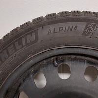 Gomme invernali con cerchi in ferro + copricerchi