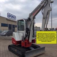 Mini escavatore Takeuchi usato TB 138FR Adv
