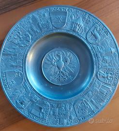 antico piatto in peltro