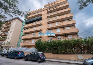 Via lanza di scalea 5 vani piano secondo