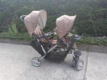 passeggino gemellare