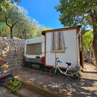 Roulotte Knaus Sudwind 500 + bungalow vista mare