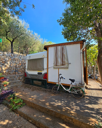 Roulotte Knaus Sudwind 500 + bungalow vista mare
