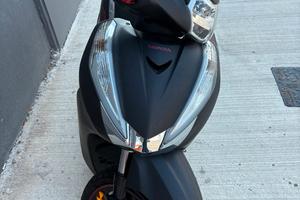 Sh300 Sport ABS 2020
