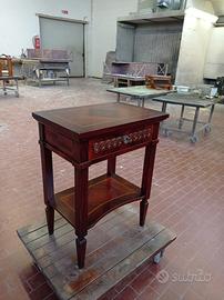Comodino tavolino
