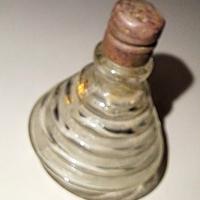 Antica boccietta di vetro