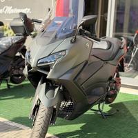 Yamaha tmax 560 km 0
