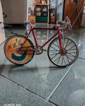 modellino bici in metallo