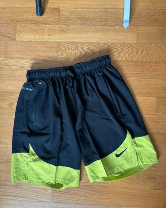 pantaloncini nike neri verde fluo Taglia M