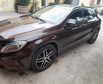 Mercedes GLA 2015