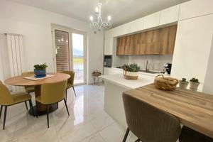 VARCATURO; 3Vani+TRE Posti Auto MAV443